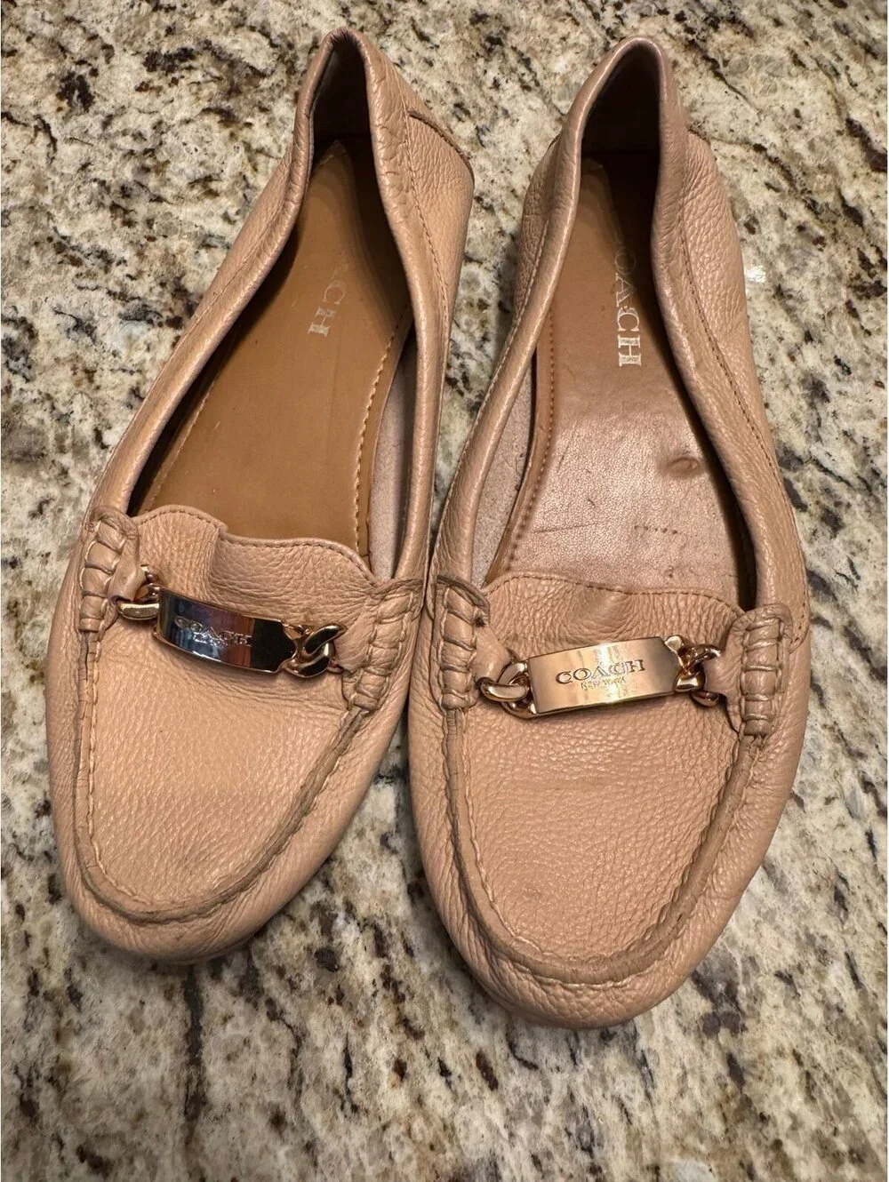 COACH TAN LOAFERS LIGHT TAN SIZE 8